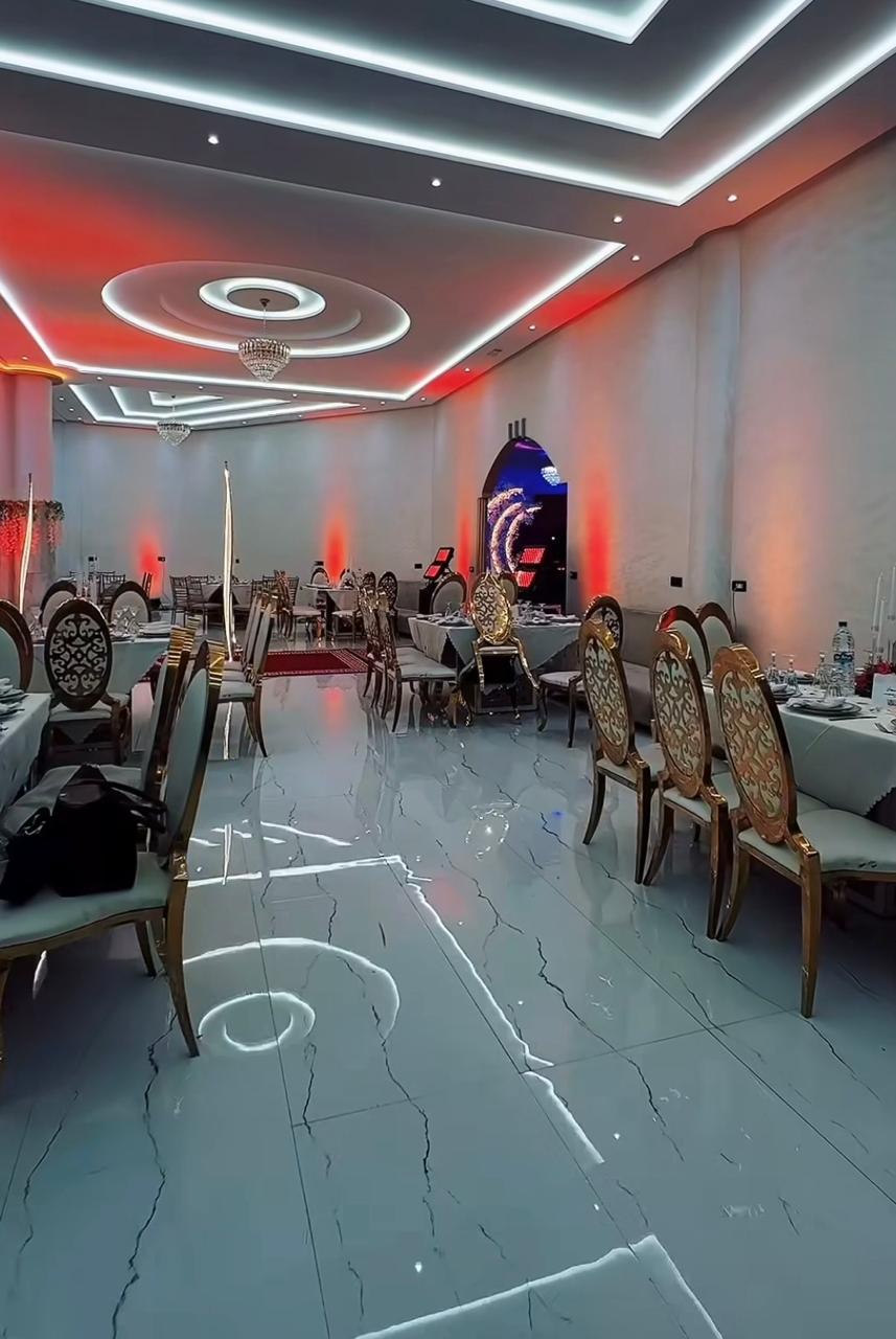 Salle de réception professionnelle raffinée